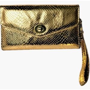 Steve Madden Turn Lock Envelope Wristlet Wallet Clutch Faux Croc Gold Logo Plate